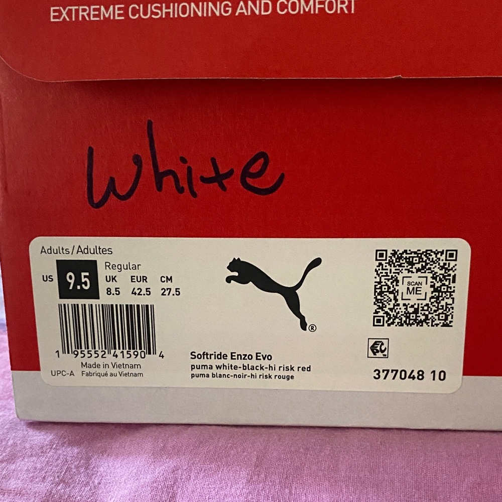 Puma White and Black Athletic Shoes - Picture 5 of 7